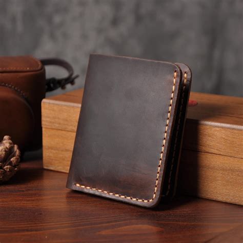 small leather wallet for men